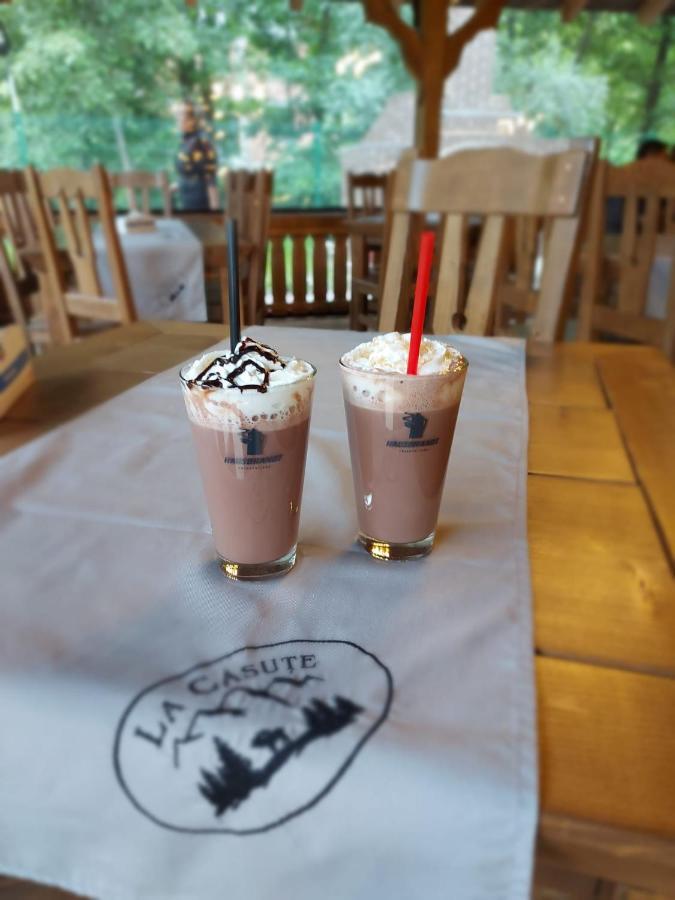 La Casute Hotel Capatineni-Paminteni ภายนอก รูปภาพ
